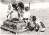 _G__Verschoor_uit_Purmerend_1969,_2_teven_met_kind.jpg